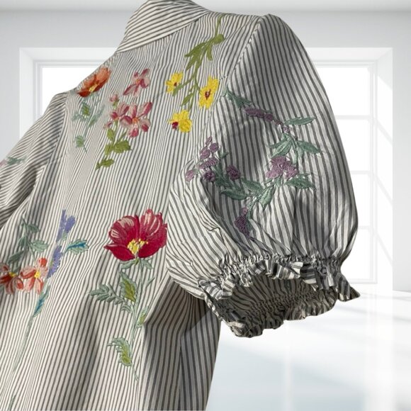 Johnny Was Evangeline Smocked Stripe Blouse M Lisbon Floral Embroidered W18524-3 - Picture 5 of 16